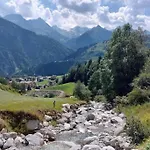 Stilvolle Mit Traumhaftem Bergblick דירה *
