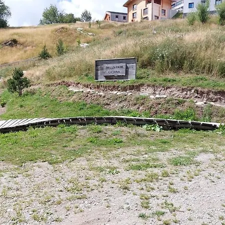 Stilvolle Mit Traumhaftem Bergblick דירה דיסנטיס