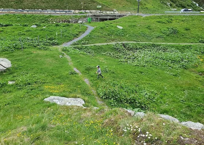 شقة Stilvolle Mit Traumhaftem Bergblick ديسنتس